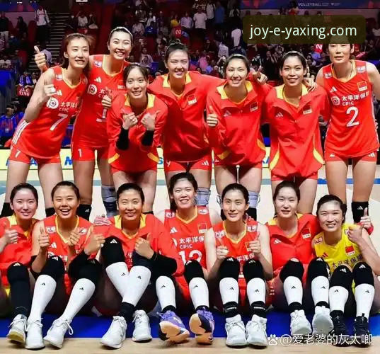 亚星娱乐透明可靠 为什么说从亚星娱乐平台看中土女排大战,两位接应的表现能让你重新认识排球?
